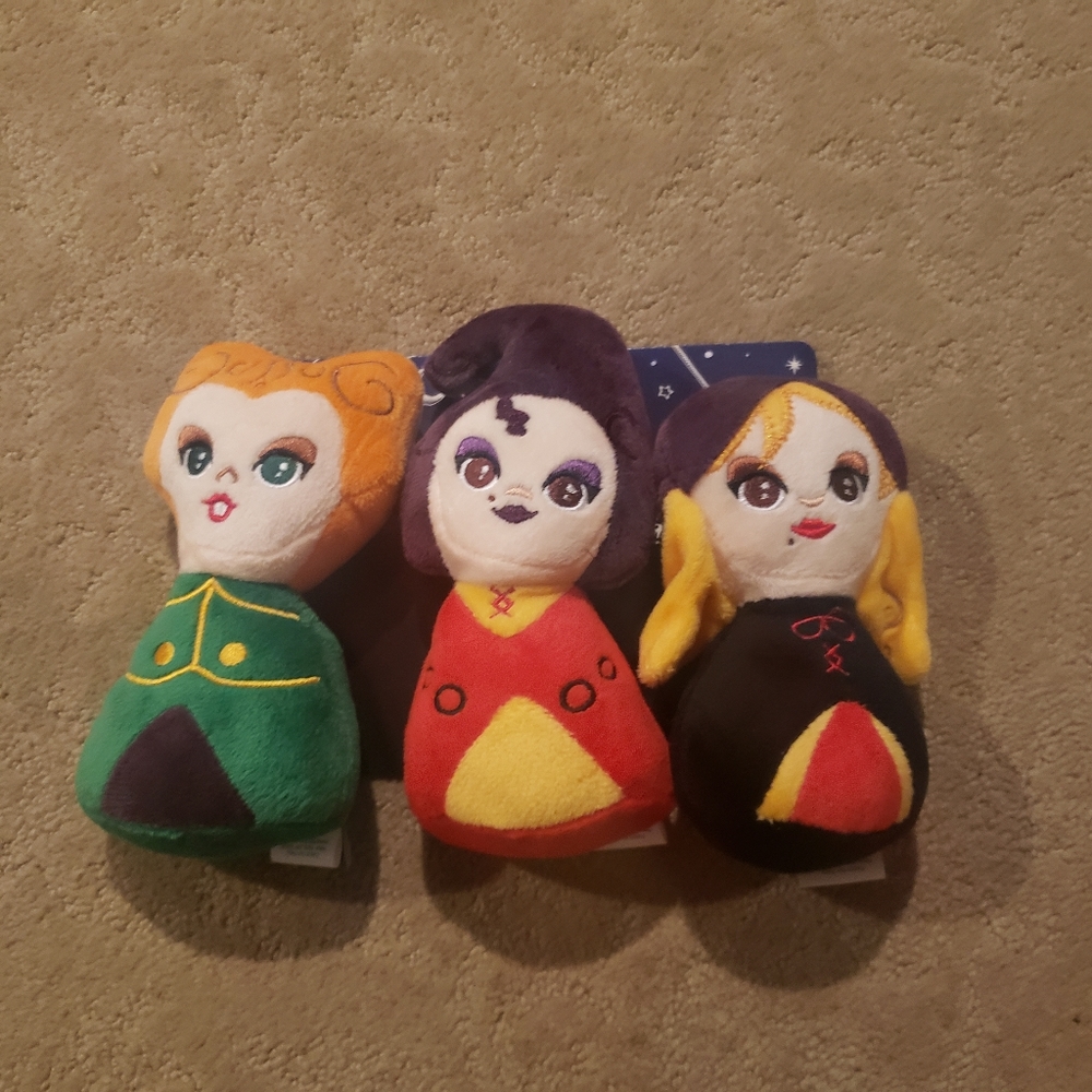 NWT Disney Hocus Pocus Sanderson Sisters Plush Dog Toy